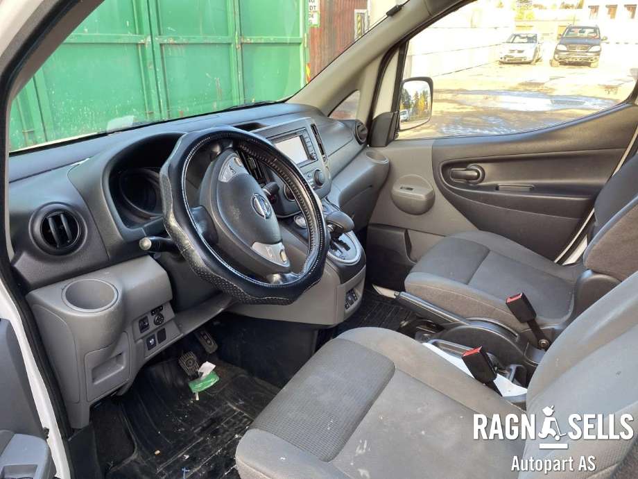 Nissan E-NV200 2014-->> , Motorkode: EM57, Girkassekode: 320104FA0B