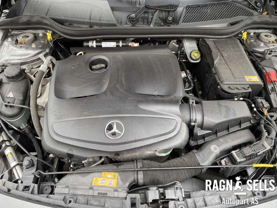 Mercedes A-Klasse 2012-2018 (W176) (W176), Motorkode: 270910, Girkassekode: 711643