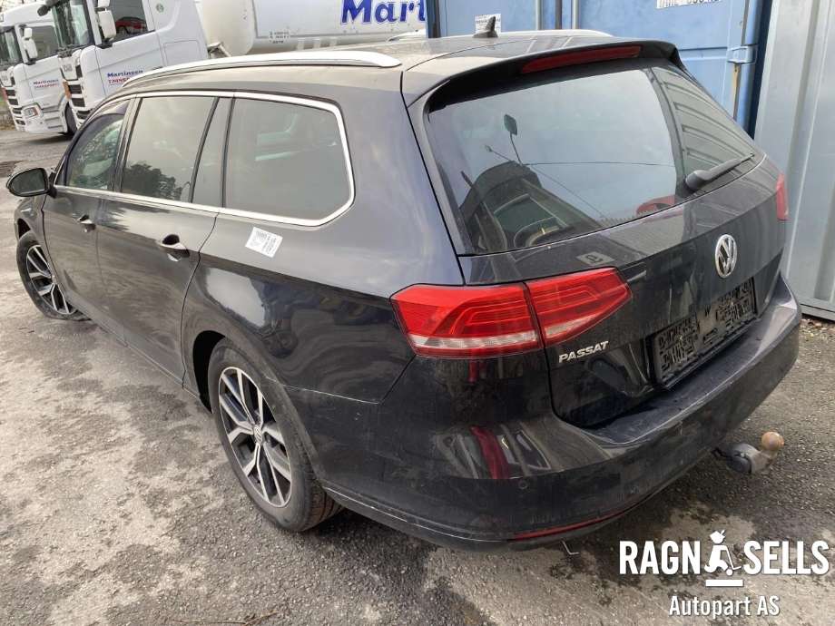VW Passat 2015-2019 (Fase 1) (B8) (B8), Motorkode: DFG, Girkassekode: UAX