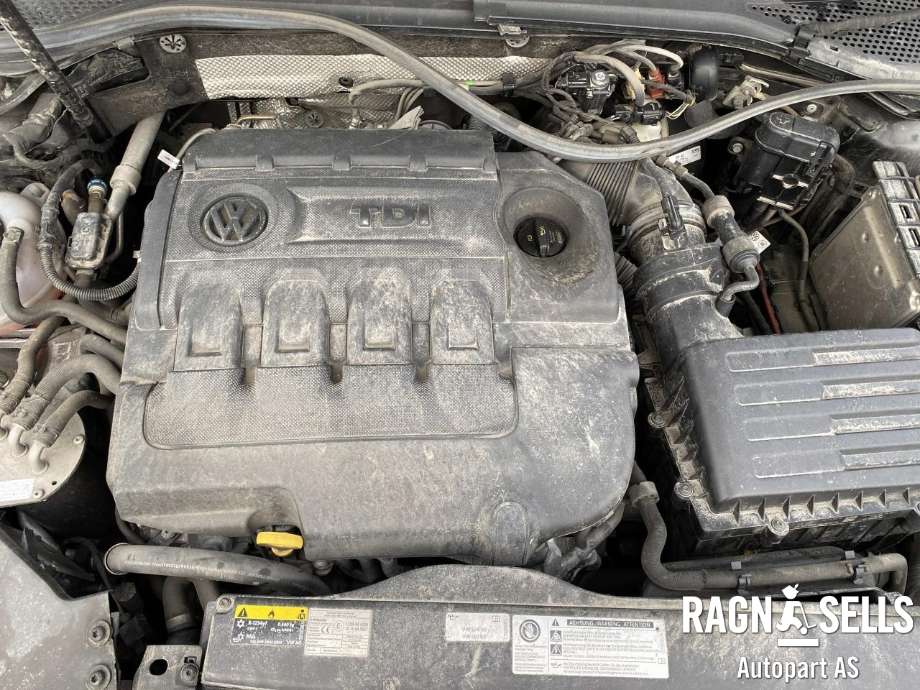 VW Passat 2015-2019 (Fase 1) (B8) (B8), Motorkode: DFG, Girkassekode: UAX