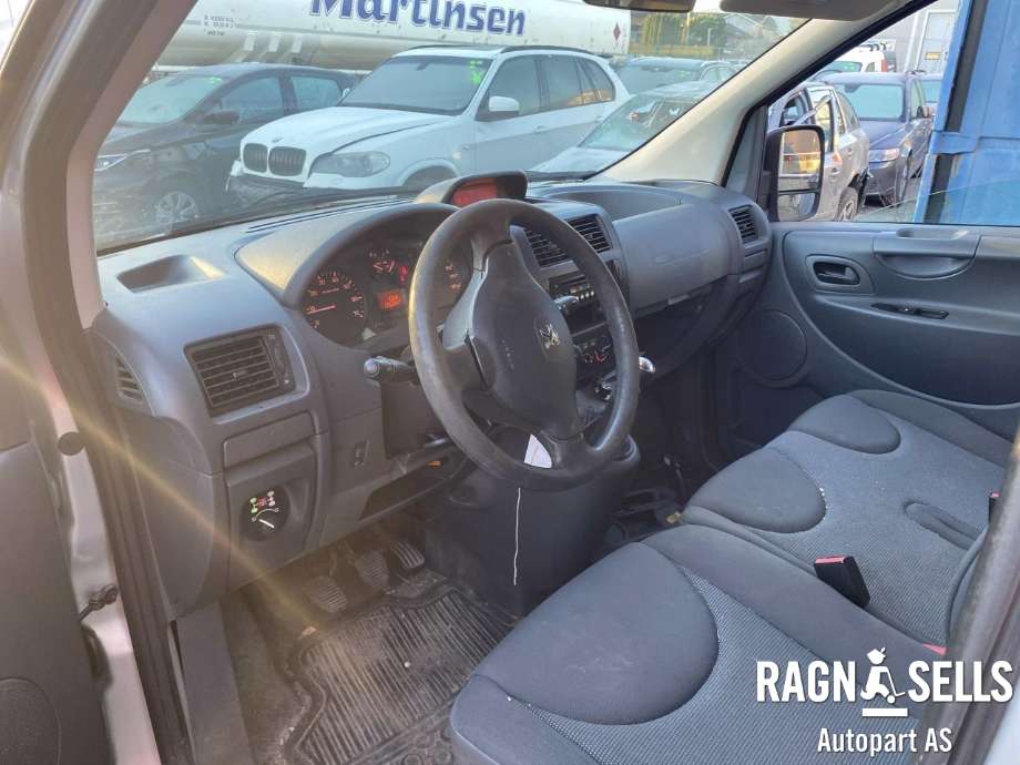 Peugeot Expert 2007-2016 (Type II) , Motorkode: AHZ/RH02 DW10CD, Girkassekode: CP(14X67)