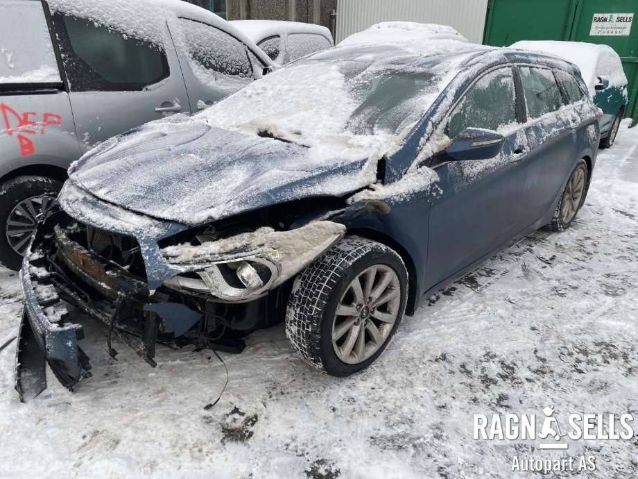 Hyundai i40 2012-2017 , Motorkode: D4FD, Girkassekode: 
