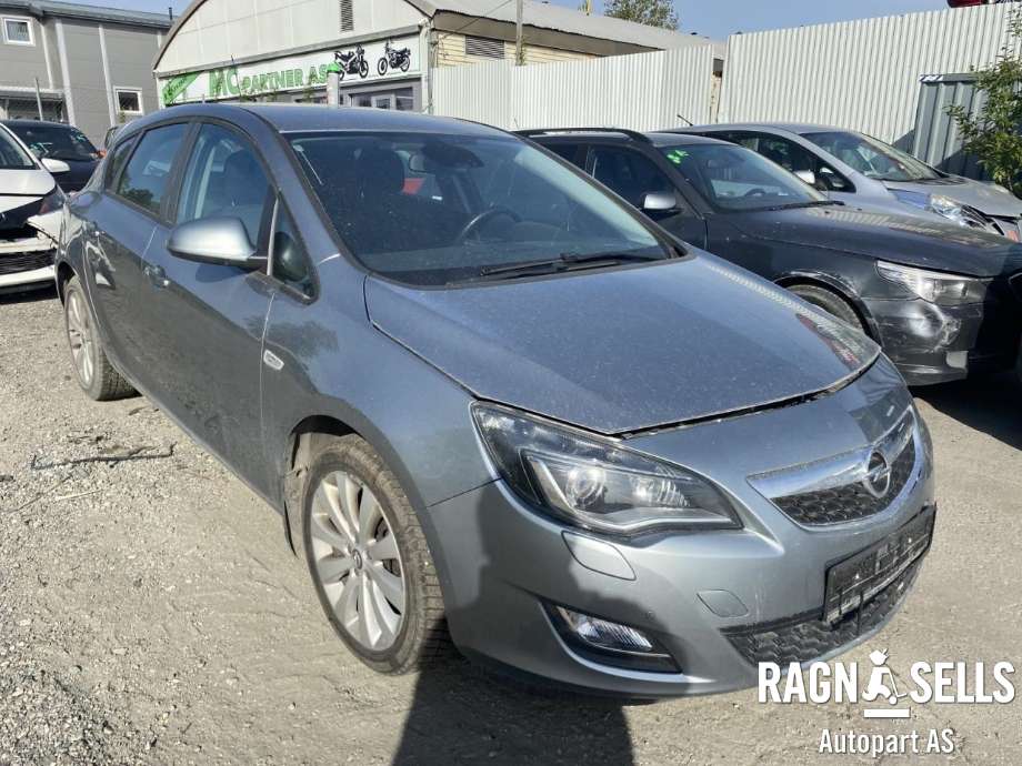 Opel Astra J 2010-2015 , Motorkode: A13DTE, Girkassekode: M7Q