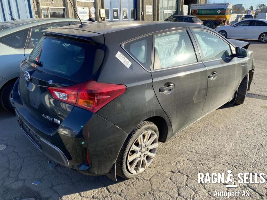 Toyota Auris 2013-2015 (Type II, Fase 1) , Motorkode: 2ZR-FXE, Girkassekode: 3090047063