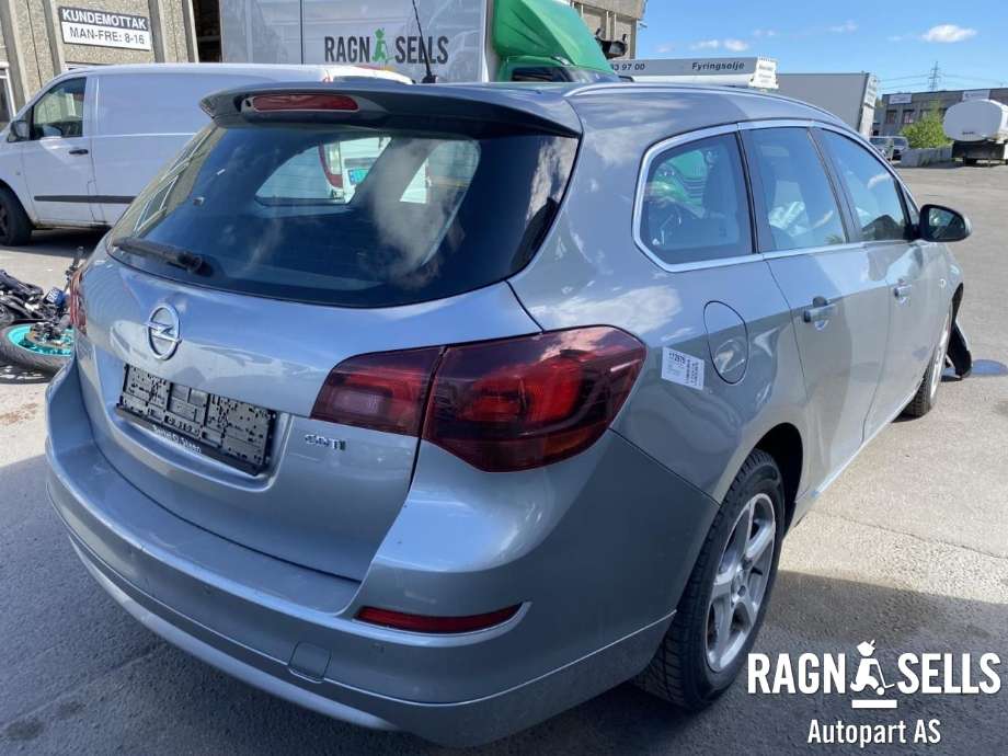 Opel Astra J 2010-2015 , Motorkode: A17DTR, Girkassekode: MZ4