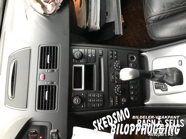 Volvo XC90 2002-2006 (Type I, Fase 1) , Motorkode: D5244T, Girkassekode: 5-AUT 4WD / AW50/51 AWD