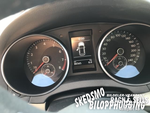 VW Golf VI 2008-2012 , Motorkode: CAXA, Girkassekode: LHY
