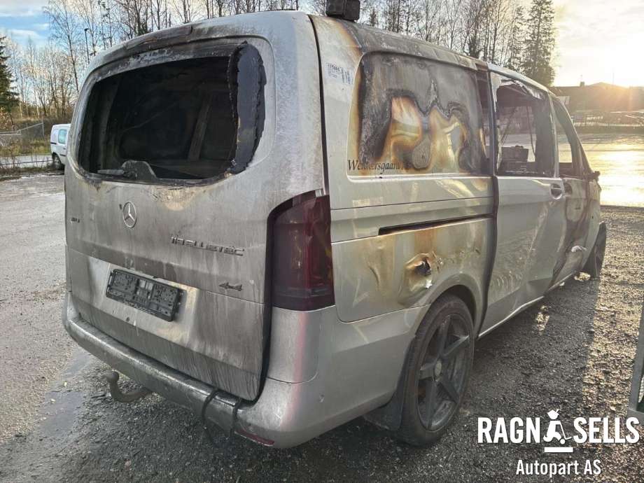 Mercedes Vito 2014-->> (W447) delebil , Motorkode: 651.950, Girkassekode: