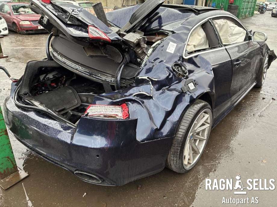 Audi RS5 2010-2014 , Motorkode: CFSA, Girkassekode: NGZ