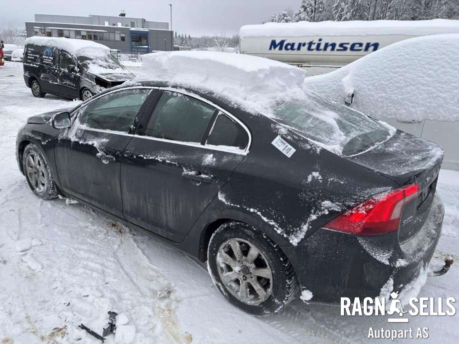 Volvo S60 2010-2014 (Type II, Fase 1) , Motorkode: B4164T3, Girkassekode: M76
