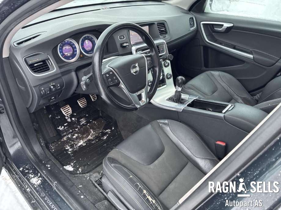 Volvo S60 2010-2014 (Type II, Fase 1) , Motorkode: B4164T3, Girkassekode: M76