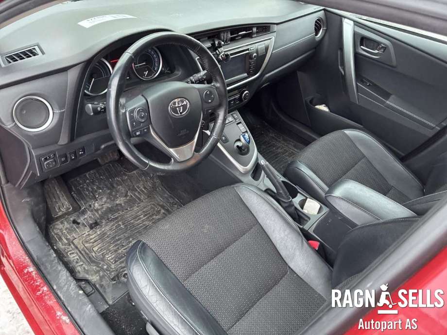 Toyota Auris 2013-2015 (Type II, Fase 1) , Motorkode: 2ZR-FXE, Girkassekode: CVT