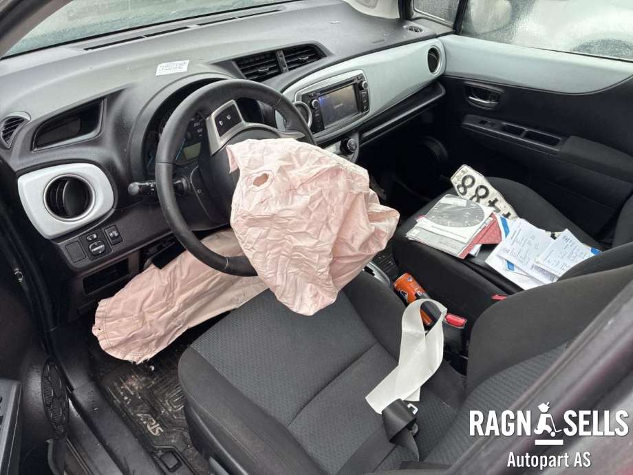 Toyota Yaris 2012-2014 (Type III, Fase 1) , Motorkode: 1NZ-FXE, Girkassekode: 