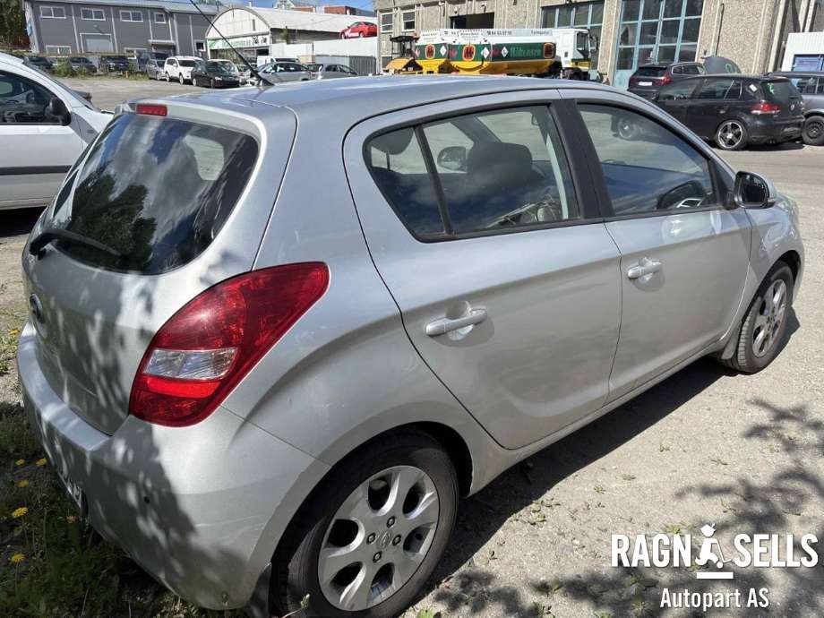 Hyundai i20 2009-2014 (Type I) , Motorkode: G4LA-5, Girkassekode:
