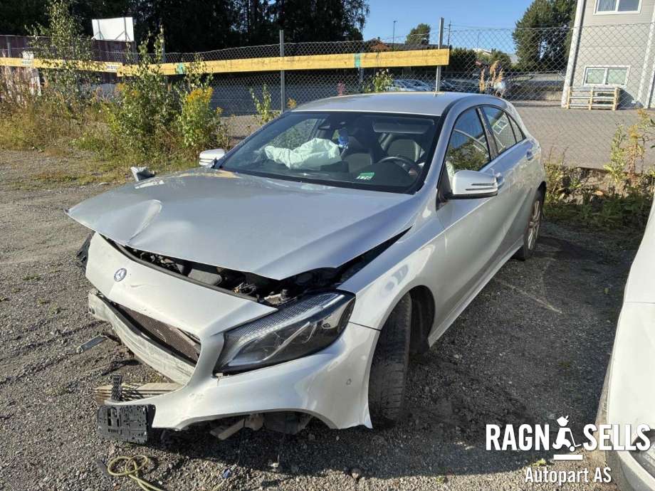 Mercedes A-Klasse 2012-2018 (W176) delebil , Motorkode: 270910, Girkassekode: