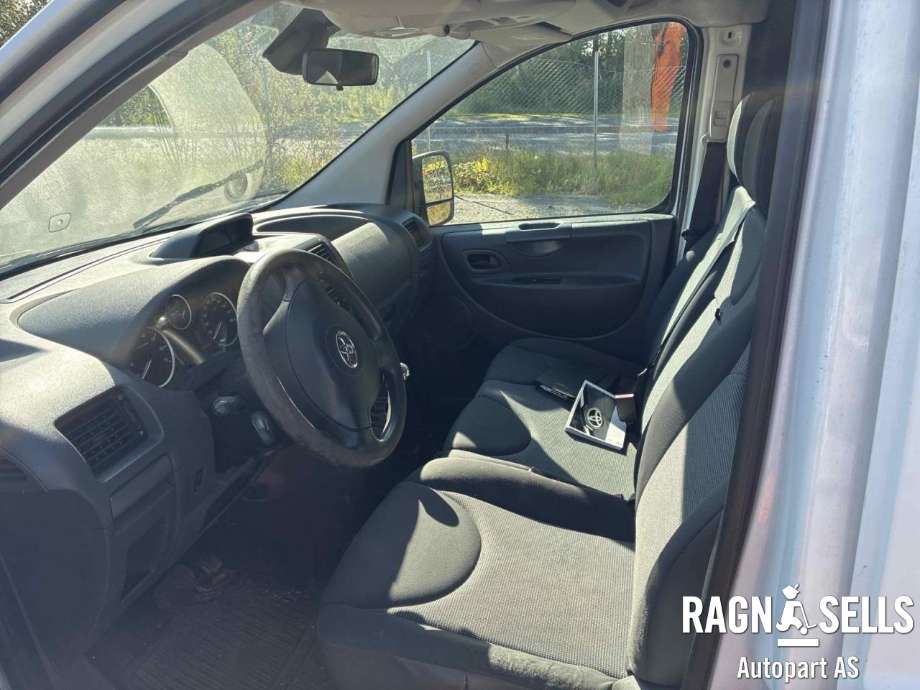 Toyota Proace 2013-2016 (Type I) delebil , Motorkode: RH02, Girkassekode: 