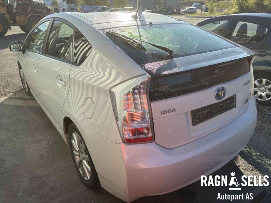 Toyota Prius 2009-2016 (Type III) (COMBI) (COMBI), Motorkode: 2ZR-FXE, Girkassekode: 