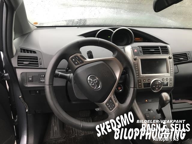 Toyota Verso 2009-2016 (Type III) , Motorkode: 2ZR-FAE     190000T090, Girkassekode: 3040020020
