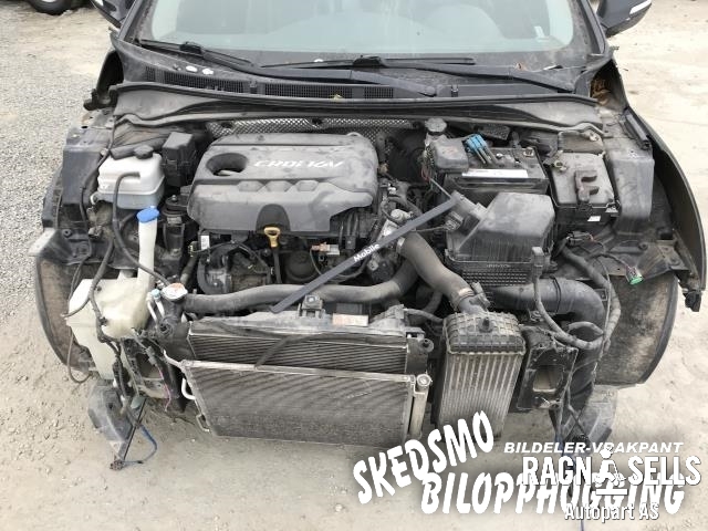 Hyundai i40 2012-2017 , Motorkode: D4FDBU019464, Girkassekode: TN02BU057404
