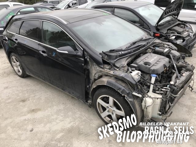 Hyundai i40 2012-2017 , Motorkode: D4FDBU019464, Girkassekode: TN02BU057404