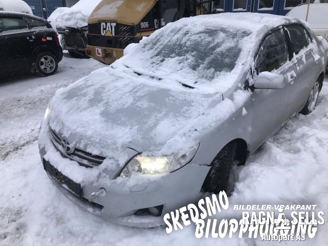 Toyota Corolla 2007-2013 , Motorkode: 1ZR-FE      190000T010, Girkassekode: 3030002100