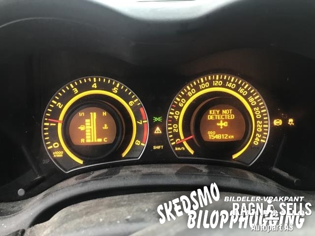 Toyota Corolla 2007-2013 , Motorkode: 1ZR-FE      190000T010, Girkassekode: 3030002100