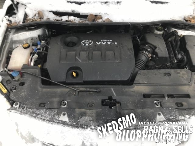 Toyota Corolla 2007-2013 , Motorkode: 1ZR-FE      190000T010, Girkassekode: 3030002100