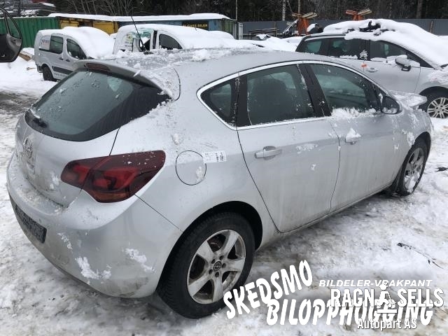 Opel Astra J 2010-2015 , Motorkode: A16XER, Girkassekode: F17