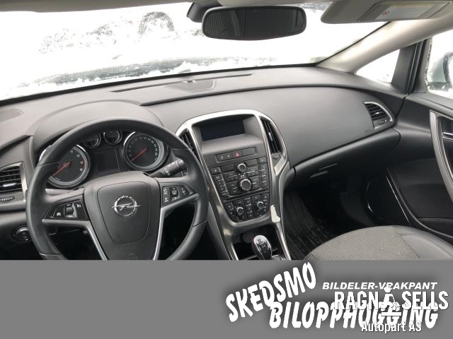 Opel Astra J 2010-2015 , Motorkode: A16XER, Girkassekode: F17