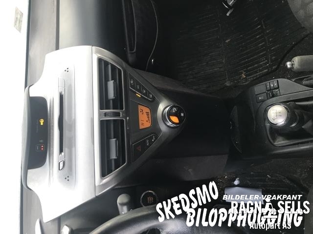 Toyota iQ 2009-2014 , Motorkode: 1KR-FE 1900040220, Girkassekode: 3030074030