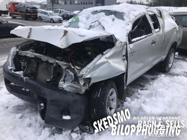 Toyota Hilux 2006-2011 , Motorkode: 2KD-FTV   1900030440, Girkassekode: 330300K260