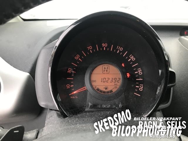 Peugeot 108 2014-->> , Motorkode: 1KR-FE, Girkassekode: 1611551980