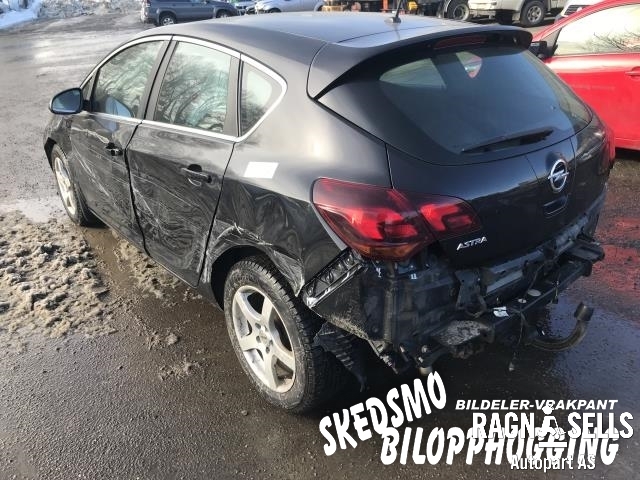 Opel Astra J 2010-2015 , Motorkode: A16XER, Girkassekode: F17