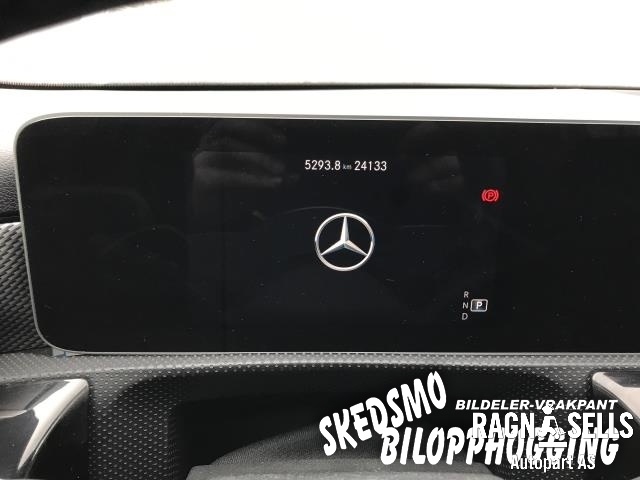 Mercedes A-Klasse 2018-->> (W177) (W177), Motorkode: 28291480007032, Girkassekode: 70042310000663