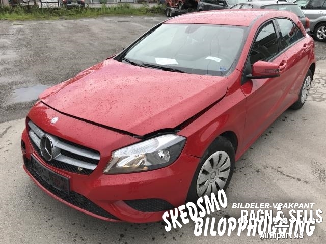 Mercedes A-Klasse 2012-2018 (W176) (W176), Motorkode: 270910, Girkassekode: 72400200329246
