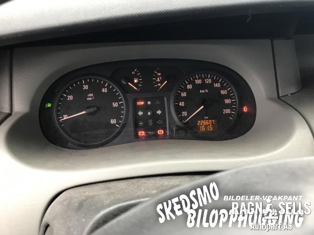 Opel Vivaro A 2001-2006 , Motorkode: F9QU7, Girkassekode: 93161347