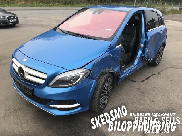 Mercedes B-Klasse 2011-2018 (W246) (W246), Motorkode: EM0004, Girkassekode: 