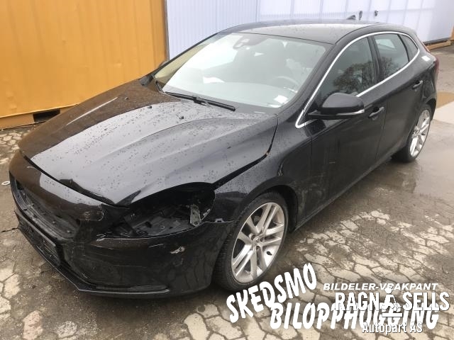 Volvo V40 2012-2019 , Motorkode: D4162T, Girkassekode: B6