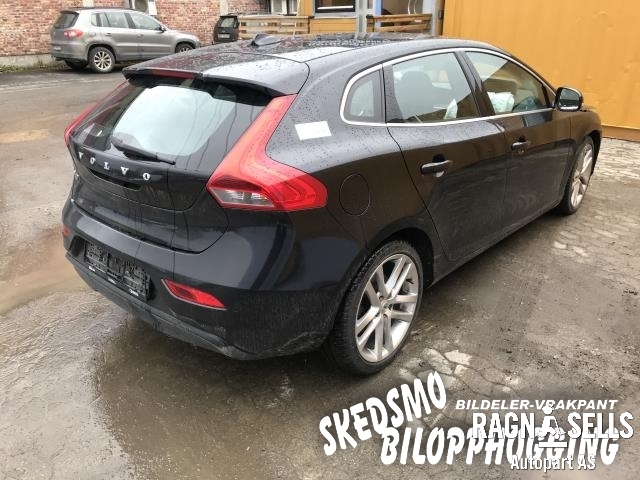 Volvo V40 2012-2019 , Motorkode: D4162T, Girkassekode: B6