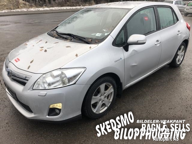 Toyota Auris 2010-2012 (Type I, Fase 2) , Motorkode: 2ZR-FXE, Girkassekode: 3090047061