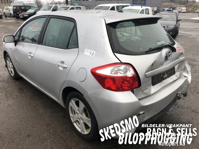 Toyota Auris 2010-2012 (Type I, Fase 2) , Motorkode: 2ZR-FXE, Girkassekode: 3090047061