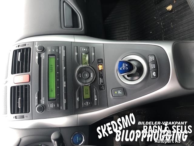 Toyota Auris 2010-2012 (Type I, Fase 2) , Motorkode: 2ZR-FXE, Girkassekode: 3090047061