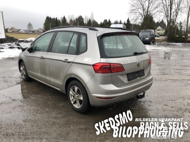 VW Golf Sportsvan 2014-2018 , Motorkode: CYVB, Girkassekode: QRL