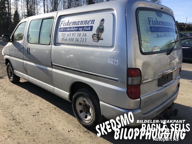 Toyota Hiace 2007-2012 (Fase 3) , Motorkode: 2KD-FTV, Girkassekode: 3303026A61