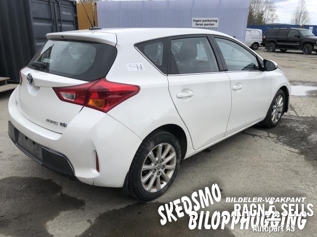 Toyota Auris 2013-2015 (Type II, Fase 1) , Motorkode: 2ZR-FXE, Girkassekode: 3090047064