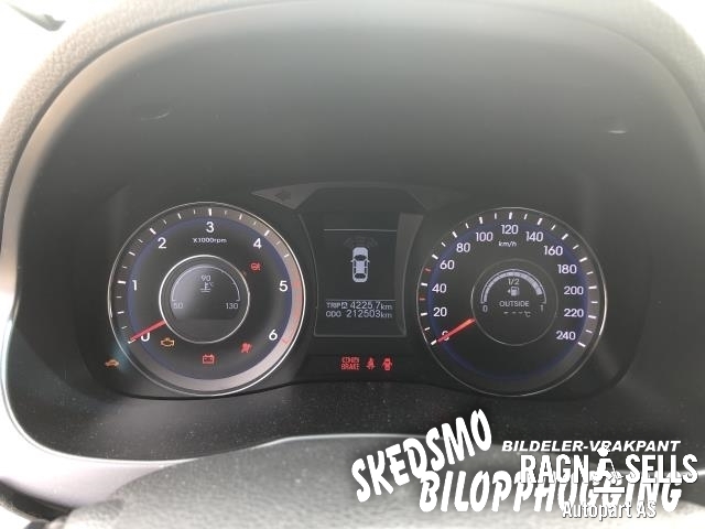 Hyundai i40 2012-2017 , Motorkode: D4FD, Girkassekode: 430003D020