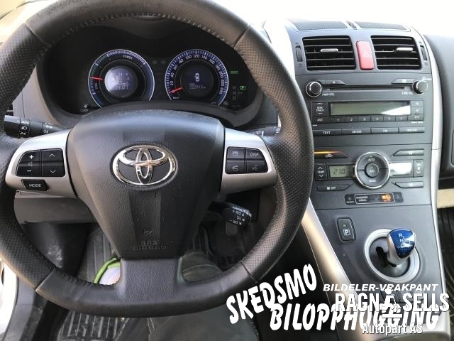 Toyota Auris 2010-2012 (Type I, Fase 2) , Motorkode: 2ZR-FXE, Girkassekode: 