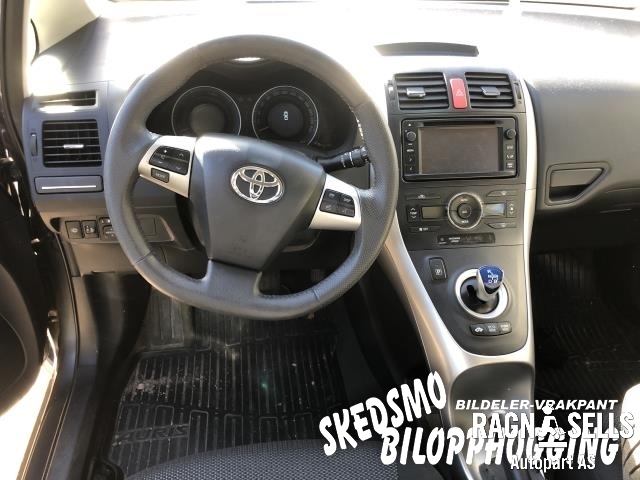Toyota Auris 2010-2012 (Type I, Fase 2) , Motorkode: 2ZR-FXE, Girkassekode: 