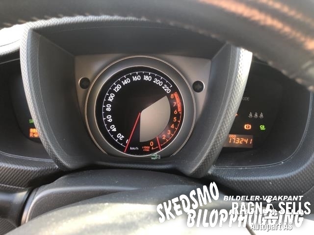 Toyota Urban Cruiser 2009-2014 , Motorkode: 1NR-FE, Girkassekode: