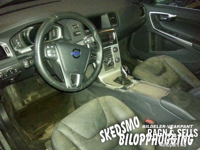 Volvo V60/V60 CC 2013-2018 (Type I, Fase 2) , Motorkode: D4162T, Girkassekode: MPS6